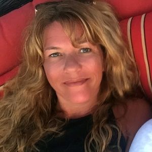 Meet your Posher, Robyn